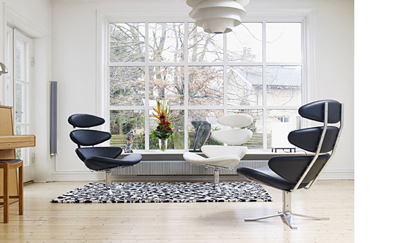 Corona, lounge chair by Poul M. Volther / Erik JJ&oslashrgensenrgensen.
