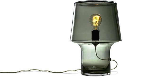 Cosy in grey, table lamp by Harri Koskinen / Muuto.