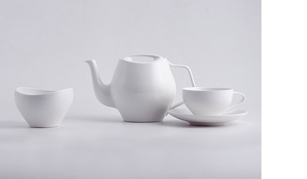 Essence, tea set by Finn Juhl / Architect Made.