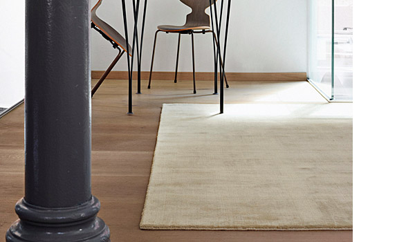 Bamboo Earth rug, soft grey colour, by Massimo.