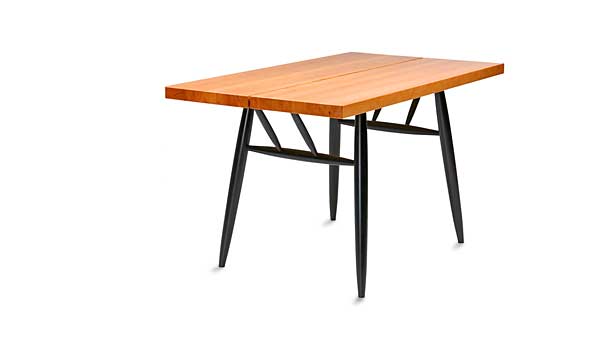 Pirkka table, by Ilmari Tapiovaara / Artek