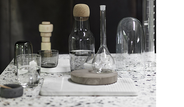Corky carafe and glasses, here with plus pepper grinder, by Andreas Engesvik / Muuto.