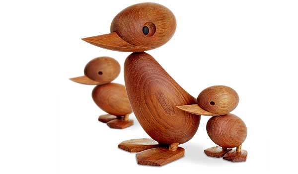 Duck and duckling by Hans Bølling / ArchitectMade.