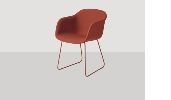 Fiber chair, here upholstered with remix 643 and red sled base, by Iskos-Berlin / Muuto.