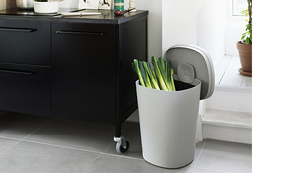 Hideaway, waste- /laundry basket by Mika Tolvanen / Muuto.