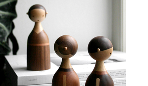 Kin, family of wooden figures designed by Lars Fjetland/Architectmade.