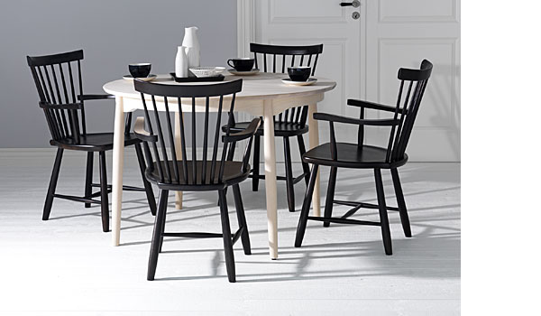 Lilla Åland, dining chair with arm rests, by Carl Malmsten / Stolab.