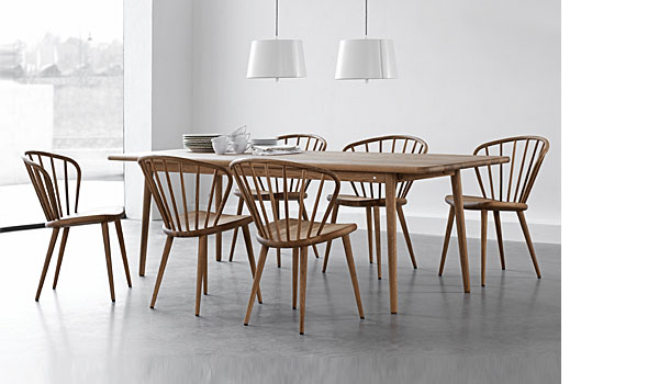 Miss Holly, dining chair in oak by Jonas Lindvall / Stolab.