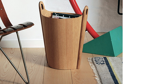Oval, magazine holder / wastepaper basket by Einar Barnes.