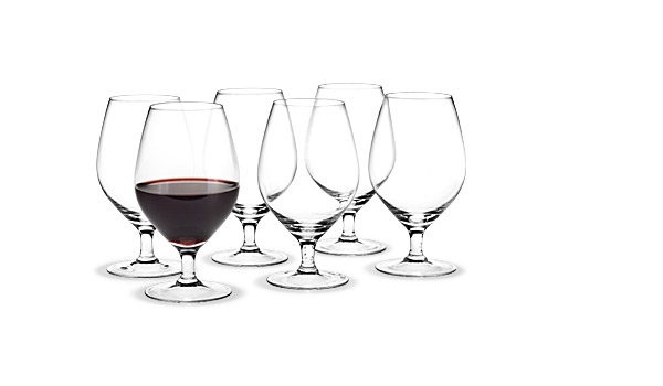Royal red wine glasses designed by Arne Jacobsen in the 1960s / Holmegaard.