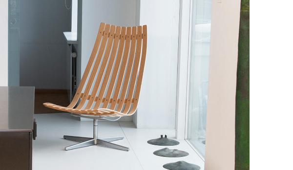 Scandia Senior Vipp Lounge chair, summer campaign 2025.