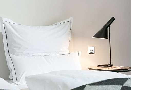 SALE! AJ Royal grey table lamp by Arne Jacobsen / Louis Poulsen. Condition = very good