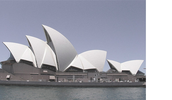 The famous Syney Opera House, designed by Jørn Utzon 1959.