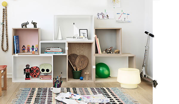 Stacked, shown here in a kids room (white/ash). By JDS Architects / Muuto.