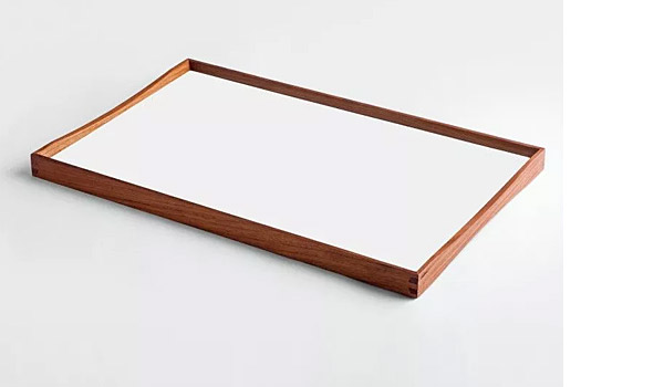 Turning Tray serving tray, here the medium version in alaska white, by Finn Juhl / Architect Made.