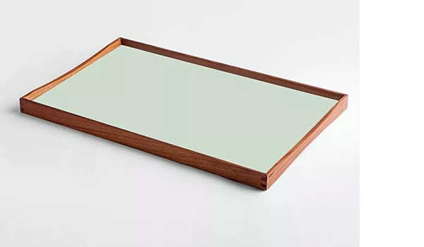 Turning Tray serving tray, here the medium version in husky green, by Finn Juhl / Architect Made.